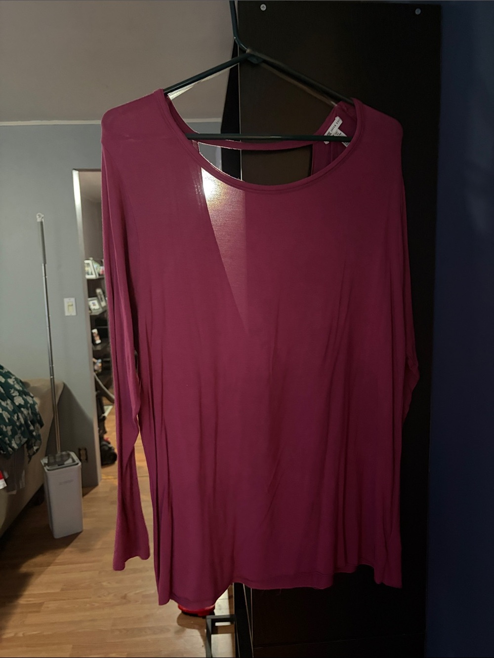 PINK Victoria's Secret Long Sleeve Crewneck Top - Plum